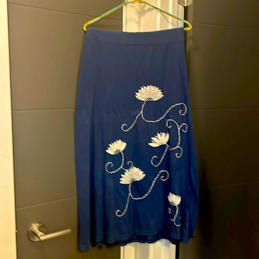 Synergy maxi skirt